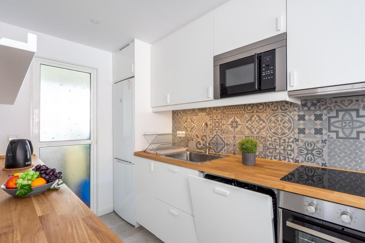 Beachfront Seaview Apartment In Los Boliches By Costarentals - Ref 141 Fuengirola Esterno foto